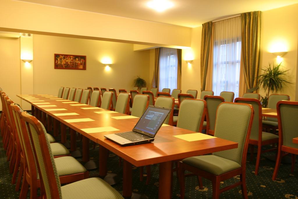 Hotel Abrava Drawsko Pomorskie Kültér fotó
